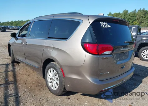 2017 Chrysler Pacifica Touring-L from USA, damaged, VIN 2C4RC1BG3HR729383